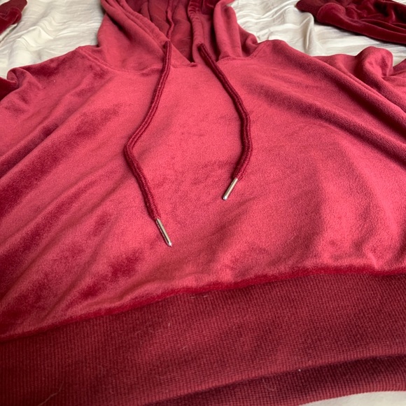 Velvet burgundy loungewear set - Picture 4 of 6